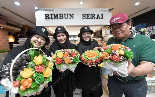 USAHAWAN GUBAHAN BUNGA