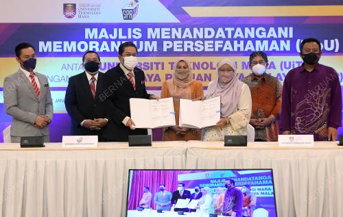 DATUK SERI DR NORAINI AHMAD