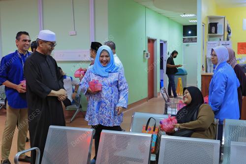 DATUK DR. DZULKEFLY AHMAD