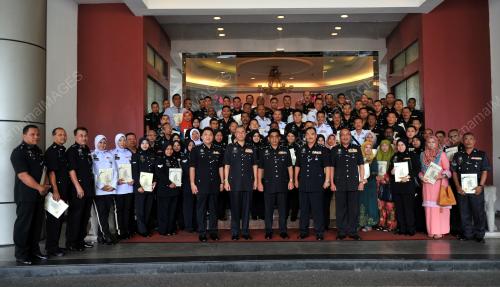 SG03_27102015_PDRM_APC
