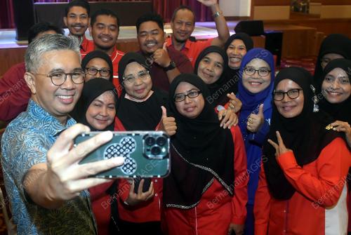 TENGKU DATUK SERI ZAFRUL TENGKU ABDUL AZIZ