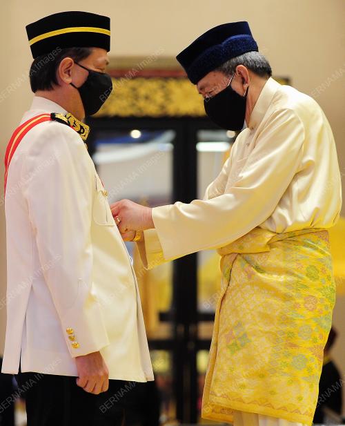 SG03_27112021_SSULTAN_PENGANUGERAHAN