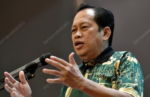 DATUK SERI AHMAD MASLAN