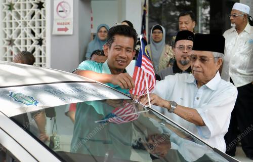 TAN SRI ABDUL AZIZ MOHD YUSOF