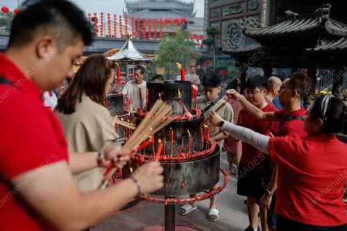 TAHUN BAHARU CINA 2025