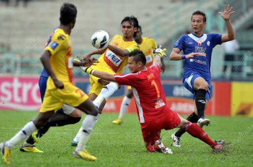 SG03_29032013_BOLA