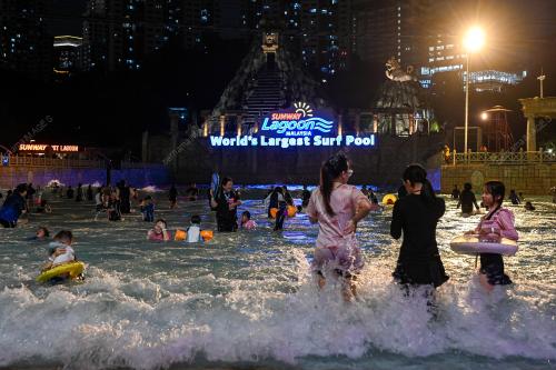 AMBANG TAHUN BAHARU DI SUNWAY LAGOON