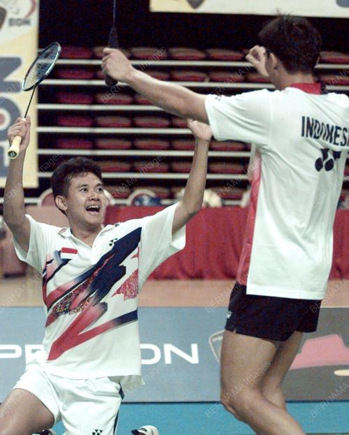 SG00-20_08_2000 BEREGUA INDONESIA JUARA