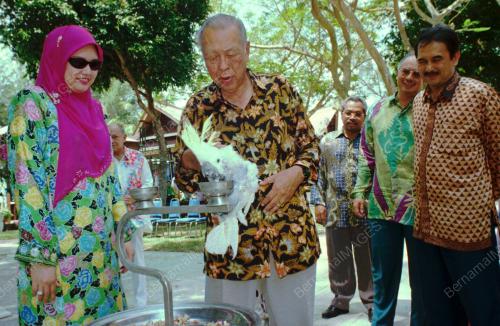 SG04-25_01_2001_AGONG_18012016