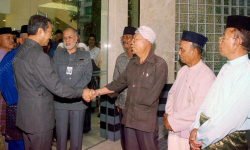 SG04-27_01_2001_PM-PESARA_18012016