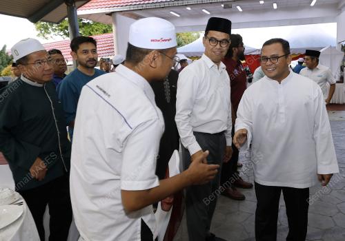 DATUK SERI AMIRUDIN SHARI