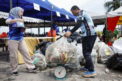 PROGRAM PEMBERSIHAN SUNGAI SELANGOR