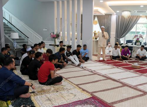 SG04_02092019_FAM_BN201908319756