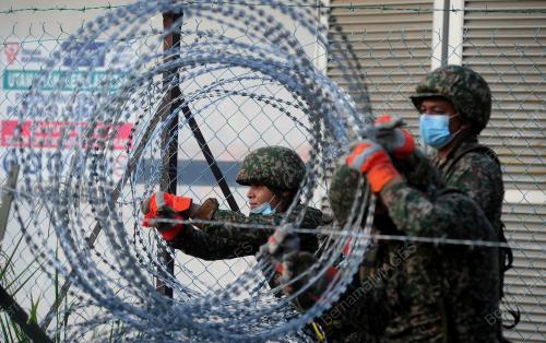 BARBED WIRE