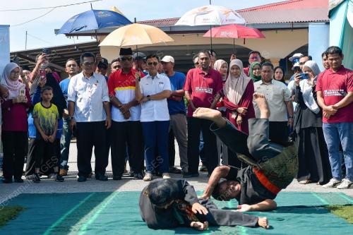 PROGRAM SANTUNI MADANI SATU PEMIMPIN SATU KAMPUNG