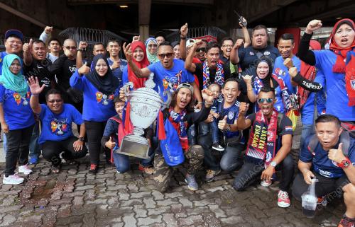 SG04_04112017_PENYOKONG_BN201710037243