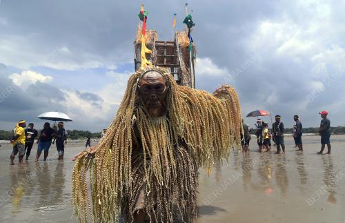 FESTIVAL HARI MOYANG PUJA PANTAI KAUM MAH MERI