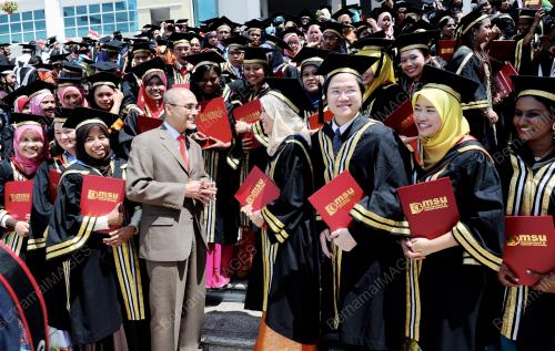 SG04_06012013_BERGAMBAR