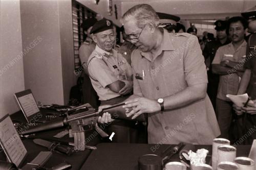 TENGKU AHMAD RITHAUDEEN