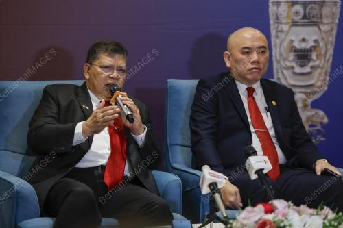 TAN SRI DR JOHARI ABDUL