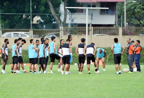SG04_06122014_BOLA