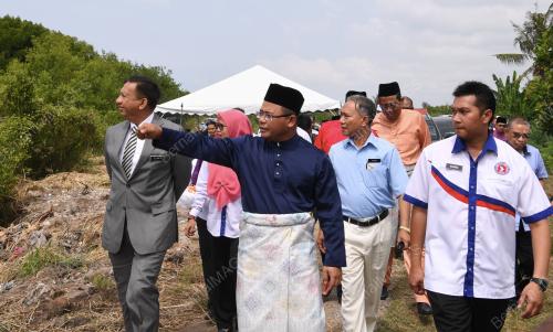 DATUK SERI AMIRUDIN SHARI