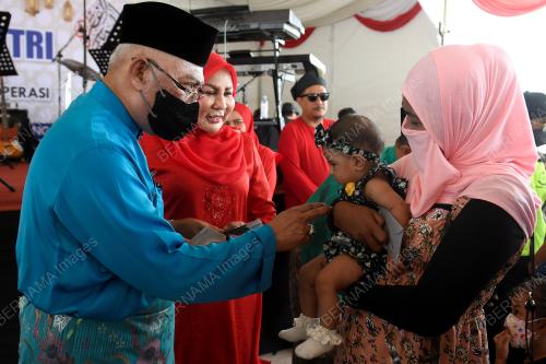 TAN SRI NOH OMAR