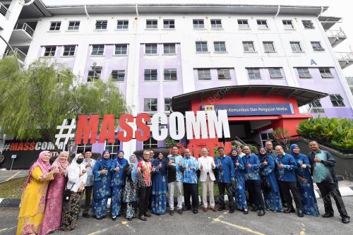 PERASMIAN DAN PENUTUPAN FESTIVAL KOMUNIKASI DAN MEDIA