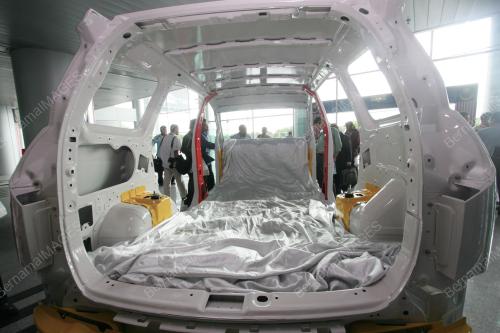 RANGKA KERETA SERBA GUNA (MPV) PROTON