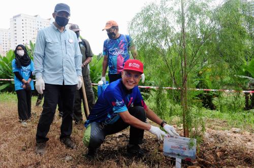 DATUK SERI IR DR ZAINI UJANG