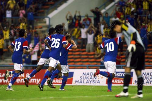 SG04_09022011_BOLASEPAK