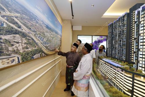 DATUK SERI DR ABDUL FATTAH ABDULLAH