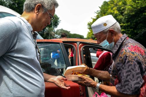PENIAGA NASI CAMPUR "PROTON GEN 2