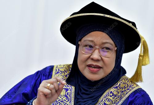 PROF DATUK DR ROZIAH MOHD JANOR