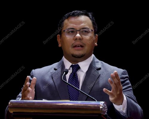 DATUK SERI AMIRUDIN SHARI