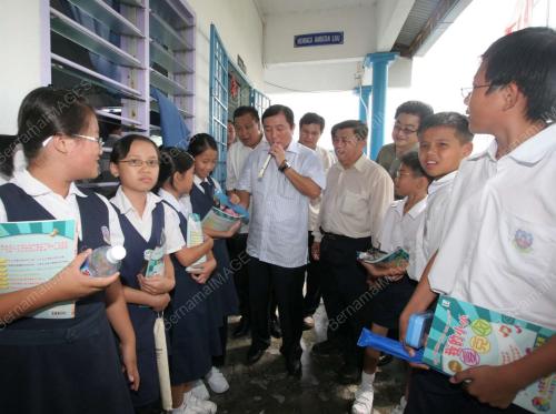DATUK SERI ONG KA CHUAN