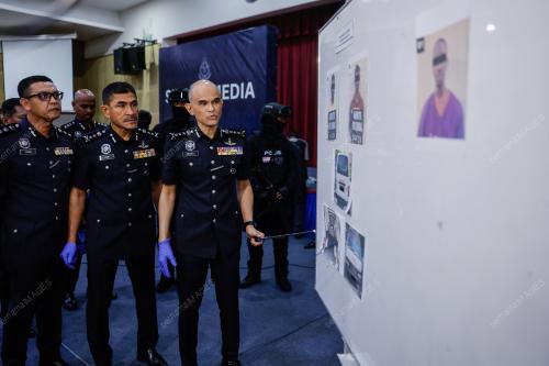 DATUK SHAZELI KAHAR