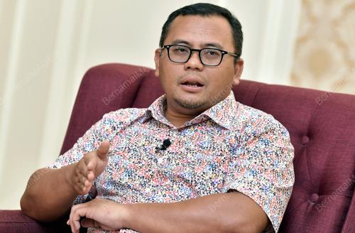 DATUK SERI AMIRUDIN SHARI