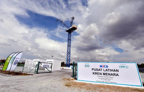 PERASMIAN TAPAK LATIHAN KREN MENARA ABM WILAYAH TENGAH