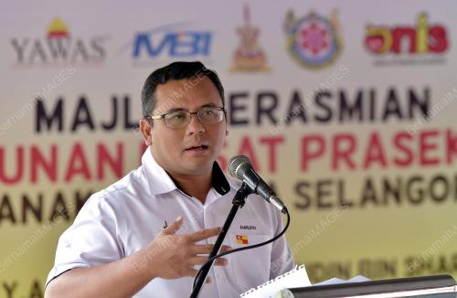 DATUK SERI AMIRUDIN SHARI