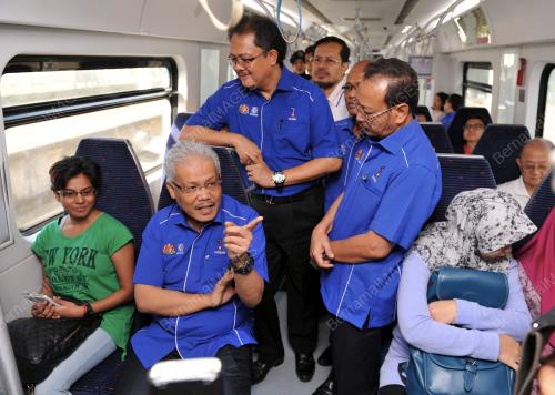SG04_12022016_KOMUTER