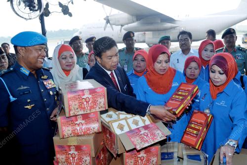 SG04_12032013_ZAHID_BANTUAN