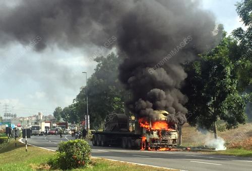 SG04_13022018_TERBAKAR