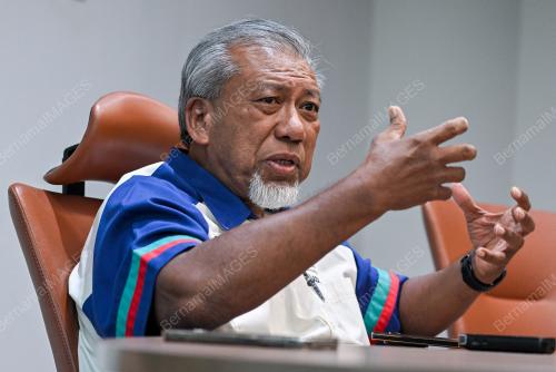 DATUK ABDUL RAZAK DAWOOD