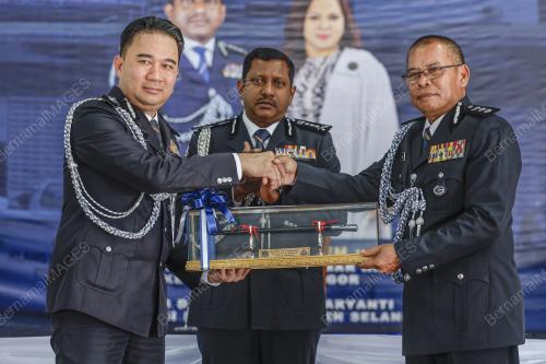 DATUK HUSSEIN OMAR KHAN