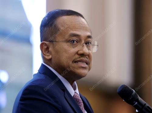DATUK SERI DR AHMAD SAMSURI MOKHTAR