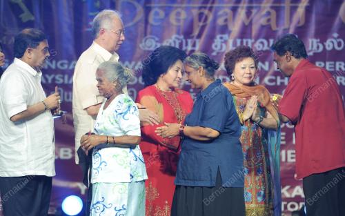 MOHD NAJIB TUN RAZAK