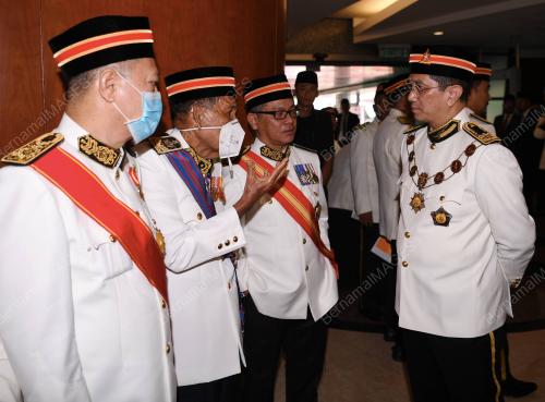 DATUK SERI MOHAMED AZMIN ALI