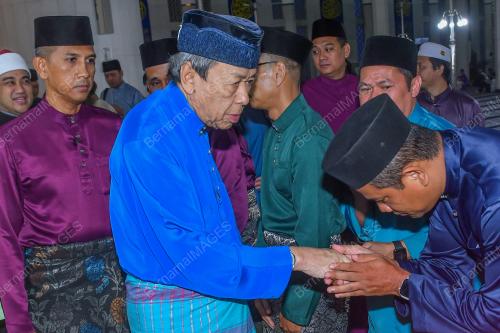 SULTAN SELANGOR SULTAN SHARAFUDDIN IDRIS SHAH