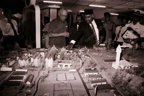 TUN (DR) HAMDAN BIN SHEIKH TAHIR